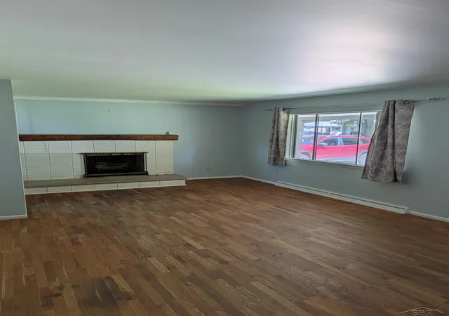 Photo 3 of Single family home for sale at 3323 Peale Dr, Saginaw, MI 48602 | MLS# 61050214597 | Listing updated on 2026-07-21