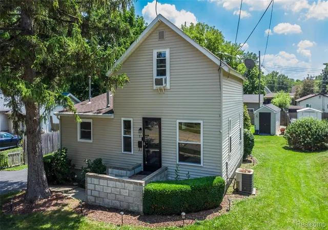 Photo 1 of Sale Pending at 57 N Elm St, Lapeer, MI 48446 | MLS# 20261053447 | Listing updated on 2026-08-27