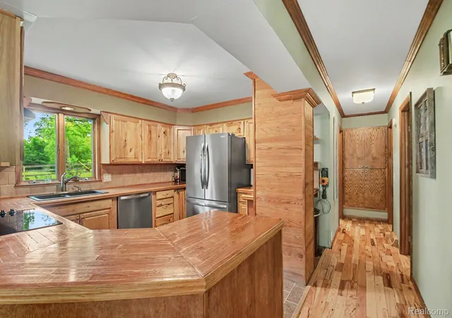 Photo 4 of Single family home for sale at 1646 Boy Scout Rd, Caro, MI 48723 | MLS# 20261053461 | Listing updated on 2026-07-27