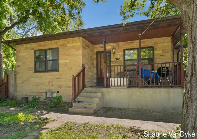 Photo 3 of Single family home for sale at 154 72nd Street Se, Grand Rapids, MI 49548 | MLS# 65026035571 | Listing updated on 2026-09-17