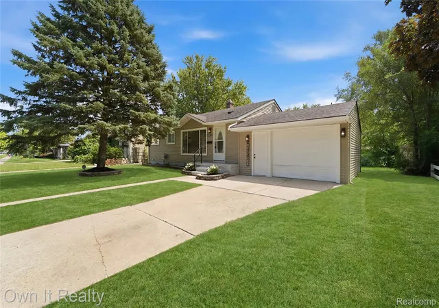 Photo 2 of Single family home for sale at 32203 Glen St, Westland, MI 48186 | MLS# 20261053469 | Listing updated on 2026-07-27