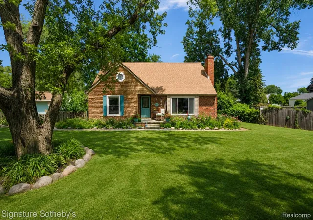 Photo 1 of Single family home for sale at 28300 Oakley St, Livonia, MI 48154 | MLS# 20261053485 | Listing updated on 2026-09-12