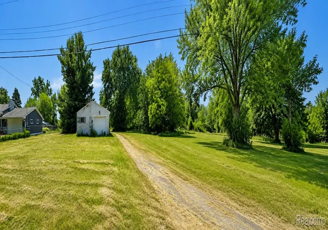 1st image of 5454 Hopkins Rd, Flint, MI 48506 | MLS# 20261053486