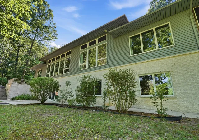 4th image of 7544 Lake Hollow Ct, Dexter, MI 48130 | MLS# 81026035580