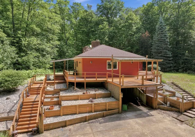 2nd image of 9940 N Vandermeulen Rd, Lake City, MI 49651 | MLS# 78080070981