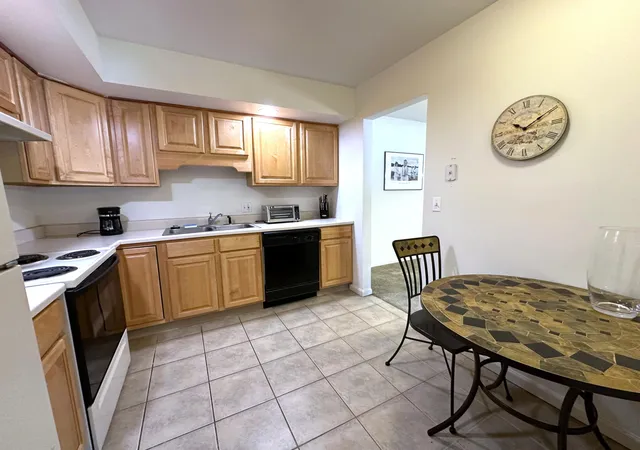 Photo 4 of Condo for sale at 3620 Lakeshore Dr #F3, Saint Joseph, MI 49085 | MLS# 69026035589 | Listing updated on 2026-07-15