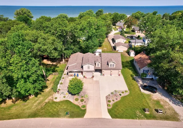 2nd image of 5852 Port Austin Rd, Caseville, MI 48725 | MLS# 61050214644