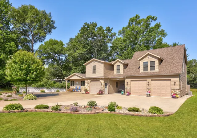 3rd image of 5852 Port Austin Rd, Caseville, MI 48725 | MLS# 61050214644