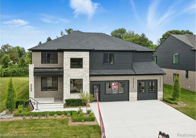 Photo 2 of Single family home for sale at 50931 Mistwood Dr, Macomb, MI 48042 | MLS# 20261053551 | Listing updated on 2026-07-14
