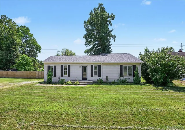 Photo 2 of Single family home for sale at 36951 Sibley Rd, New Boston, MI 48164 | MLS# 20261053568 | Listing updated on 2026-08-28
