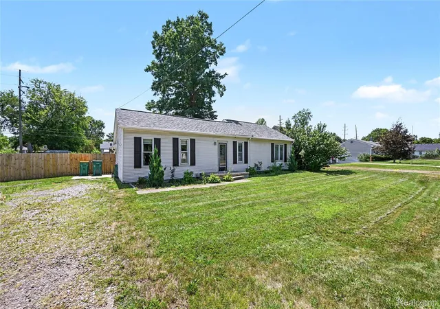 Photo 3 of Single family home for sale at 36951 Sibley Rd, New Boston, MI 48164 | MLS# 20261053568 | Listing updated on 2026-08-28
