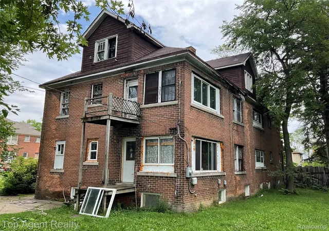 Listing Photo 4 - Condo for sale in building located at 18063 Pelkey St, Detroit, MI 48205 2711