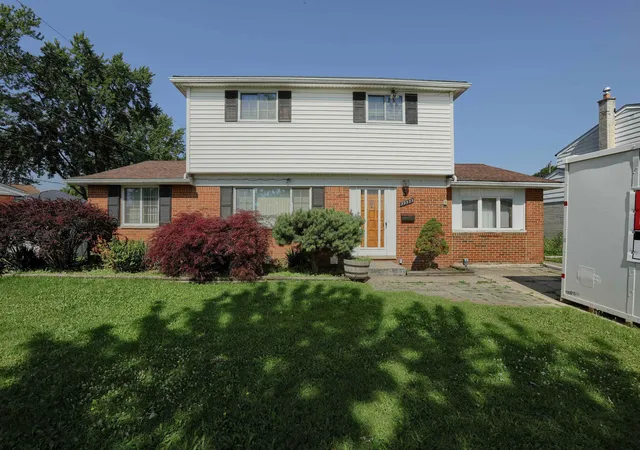 Photo 1 of Single family home for sale at 39533 Spalding Dr, Sterling Heights, MI 48313 | MLS# 58050214666 | Listing updated on 2026-09-16