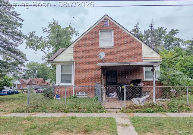 Photo 2 of Single family home for sale at 18400 Lenore, Detroit, MI 48219 | MLS# 20261053619 | Listing updated on 2026-08-07