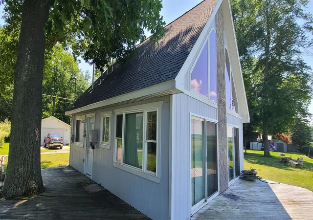 Photo 3 of Single family home for sale at 1035 Cranberry Pike, East Tawas, MI 48730 | MLS# 77080070993 | Listing updated on 2026-09-08