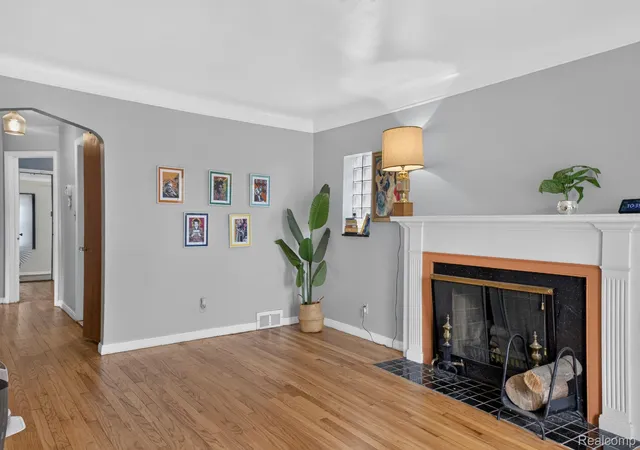 Photo 3 of Single family home for sale at 17501 Mendota St, Detroit, MI 48221 | MLS# 20261053622 | Listing updated on 2026-08-04