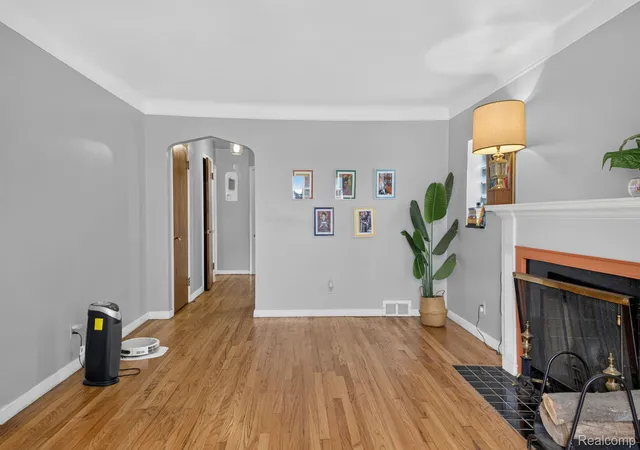 Photo 4 of Single family home for sale at 17501 Mendota St, Detroit, MI 48221 | MLS# 20261053622 | Listing updated on 2026-08-04