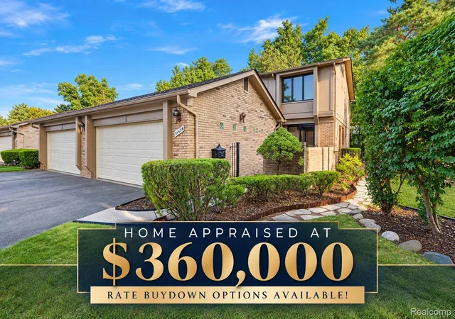 Photo 1 of Condo for sale at 31456 Hunters Cir Dr, Farmington Hills, MI 48334 | MLS# 20261053632 | Listing updated on 2026-10-28