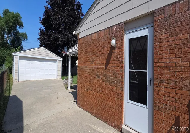 Photo 2 of Single family home for sale at 220 S Wildwood St, Westland, MI 48186 | MLS# 20261053647 | Listing updated on 2026-09-16