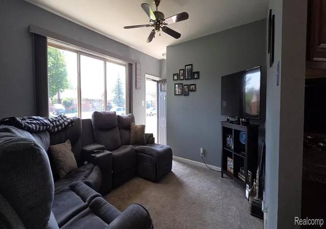 Photo 4 of Single family home for sale at 220 S Wildwood St, Westland, MI 48186 | MLS# 20261053647 | Listing updated on 2026-09-16