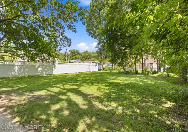 Photo 24 of Single family home for sale at 23700 Marlow St, Oak Park, MI 48237 | MLS# 20261053676 | Listing updated on 2026-08-19