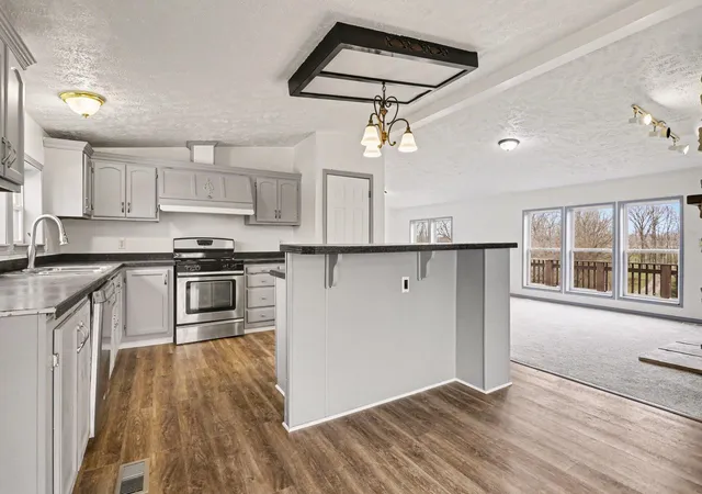 Photo 3 of Single family home for sale at 413 Creamery Rd, Union City, MI 49094 | MLS# 64026035635 | Listing updated on 2026-09-09