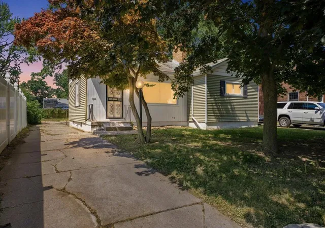 Photo 2 of Single family home for sale at 5727 University Pl, Detroit, MI 48224 | MLS# 81026035642 | Listing updated on 2026-08-31