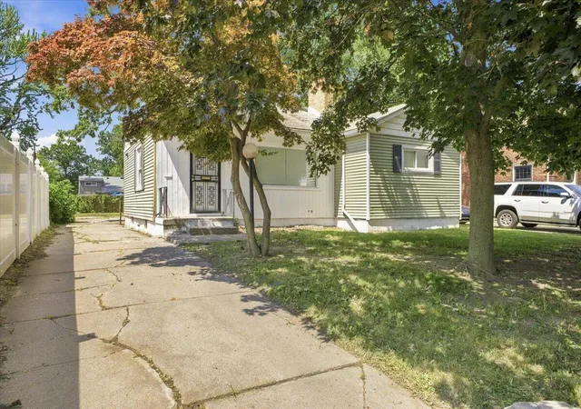 Photo 3 of Single family home for sale at 5727 University Pl, Detroit, MI 48224 | MLS# 81026035642 | Listing updated on 2026-08-31