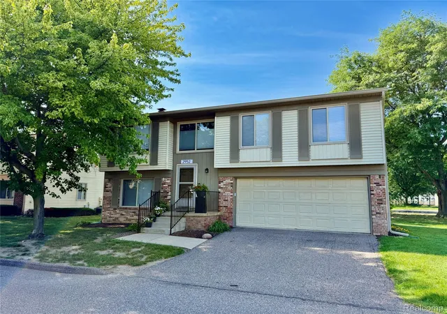1st image of 2952 Roundtree Dr, Troy, MI 48083 | MLS# 20261053692