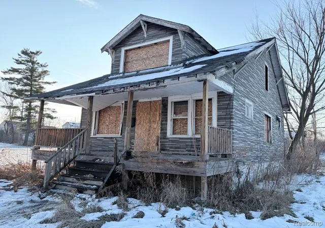 Photo 1 of Single family home for sale at 19375 Danbury St, Highland Park, MI 48203 | MLS# 20261053693 | Listing updated on 2026-07-14