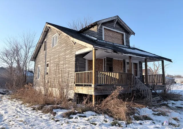 Photo 2 of Single family home for sale at 19375 Danbury St, Highland Park, MI 48203 | MLS# 20261053693 | Listing updated on 2026-07-14