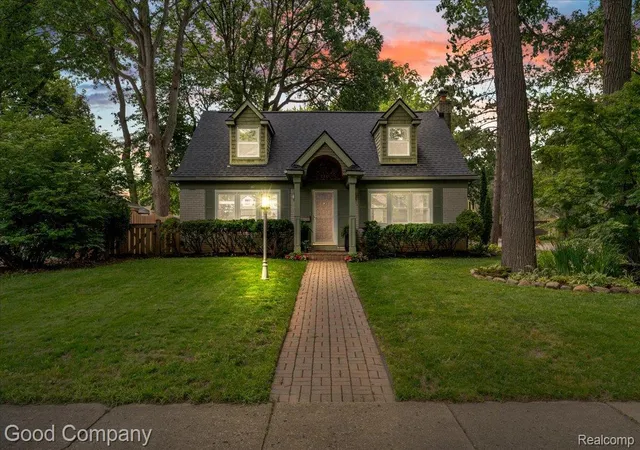 1st image of 231 N Vermont Ave, Royal Oak, MI 48067 | MLS# 20261053700