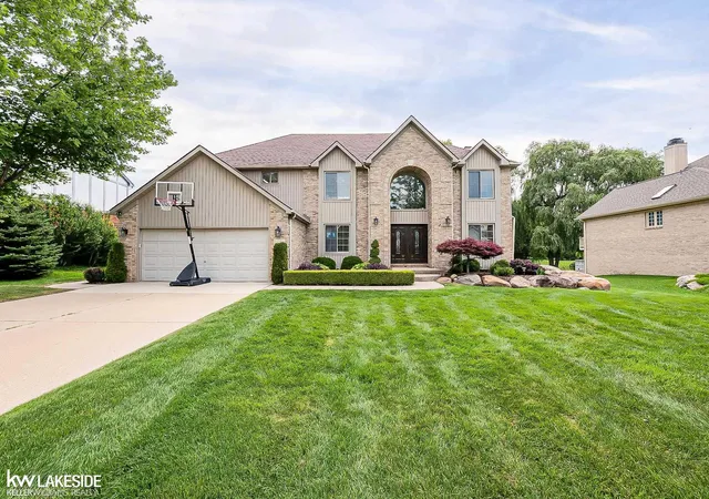 Photo 1 of Sale Pending at 2058 Reagan Dr, Rochester Hills, MI 48309 | MLS# 58050214687 | Listing updated on 2026-09-12