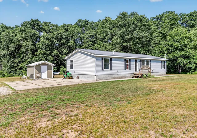 Photo 1 of Single family home for sale at 11703 Nichols Rd, Holton, MI 49425 | MLS# 71026035660 | Listing updated on 2026-08-24