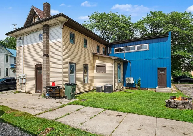 Listing Photo 5 - Condo for sale in building located at 102 N Maple St, Sturgis, MI 49091
