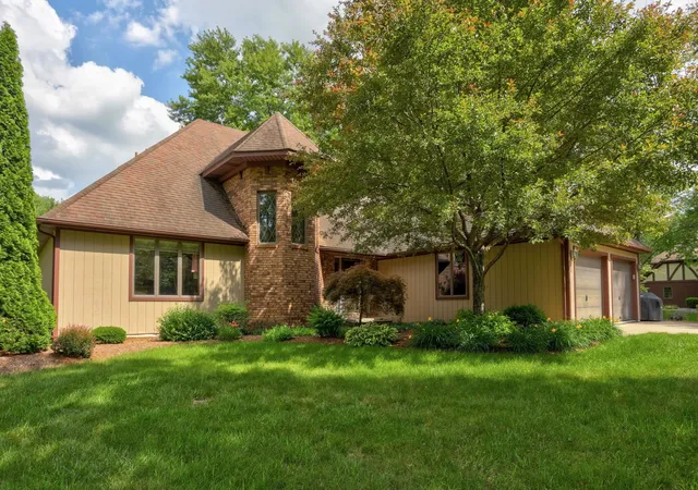 Photo 3 of Single family home for sale at 8665 S Gera Rd, Birch Run, MI 48415 | MLS# 61050214699 | Listing updated on 2026-09-02