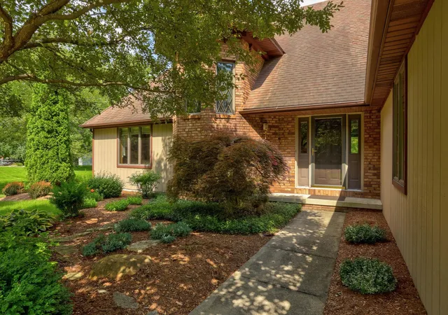 Photo 3 of Single family home for sale at 8665 S Gera Rd, Birch Run, MI 48415 | MLS# 61050214699 | Listing updated on 2026-09-02