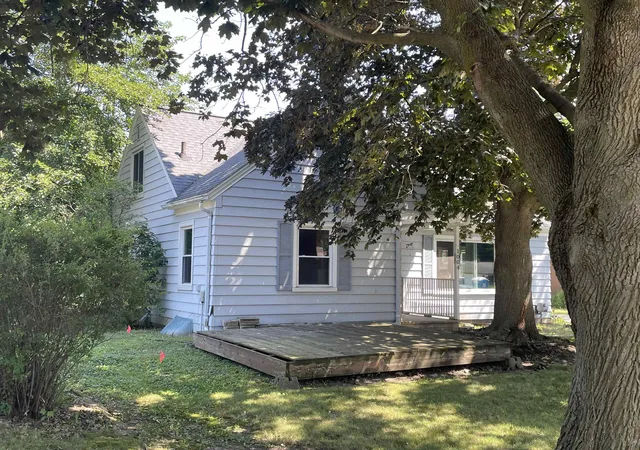 Photo 3 of Single family home for sale at 1004 Falkirk Rd, Alma, MI 48801 | MLS# 79080071008 | Listing updated on 2026-07-31