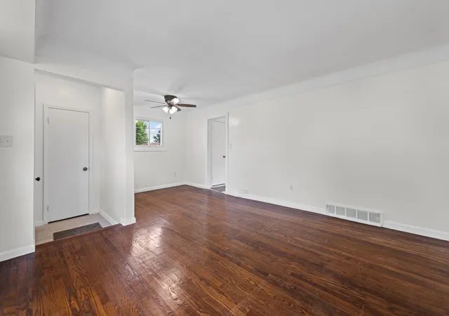 Photo 4 of Single family home for sale at 8417 Colonial St, Dearborn Heights, MI 48127 | MLS# 81026035680 | Listing updated on 2026-09-14