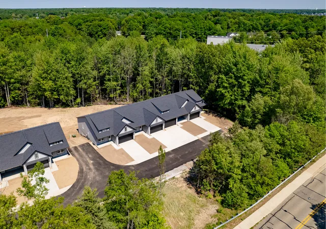 23rd image of 17428 Ridge Ave, Spring Lake, MI 49456 | MLS# 65026035681