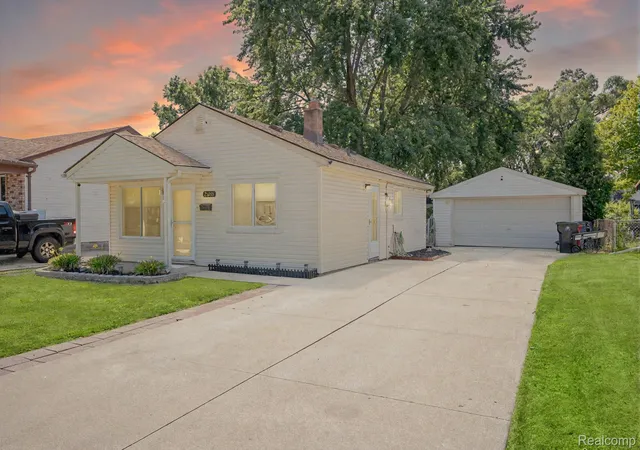 Photo 1 of Sale Pending at 25245 Rose St, Roseville, MI 48066 | MLS# 20261053783 | Listing updated on 2026-08-29