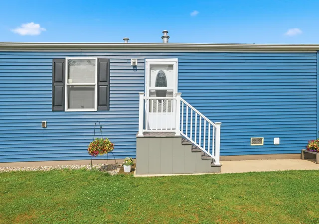 Photo 3 of Single family home for sale at 11935 Farmview, Shelbyville, MI 49344 | MLS# 65026035700 | Listing updated on 2026-09-18