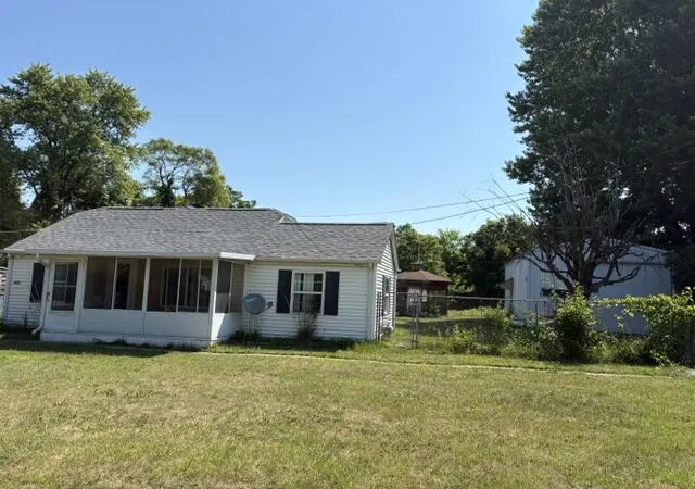 2nd image of 3157 Ludwig St, Burton, MI 48529 | MLS# 81026035704