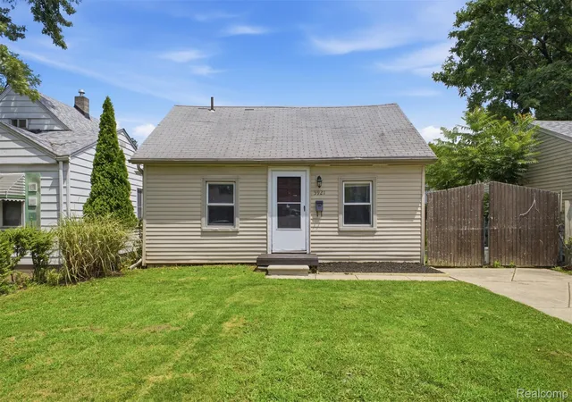 Photo 2 of Single family home for sale at 5921 Oldham St, Taylor, MI 48180 | MLS# 20261053795 | Listing updated on 2026-09-14