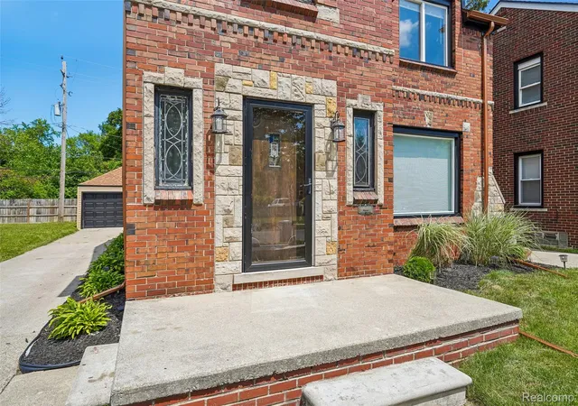 Photo 3 of Single family home for sale at 6174 Bishop St, Detroit, MI 48224 | MLS# 20261053800 | Listing updated on 2026-09-10
