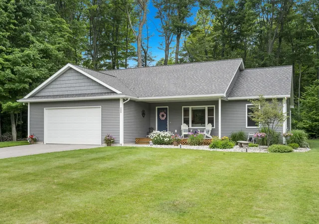 1st image of 5404 Barney Rd, Traverse City, MI 49684 | MLS# 78080071015