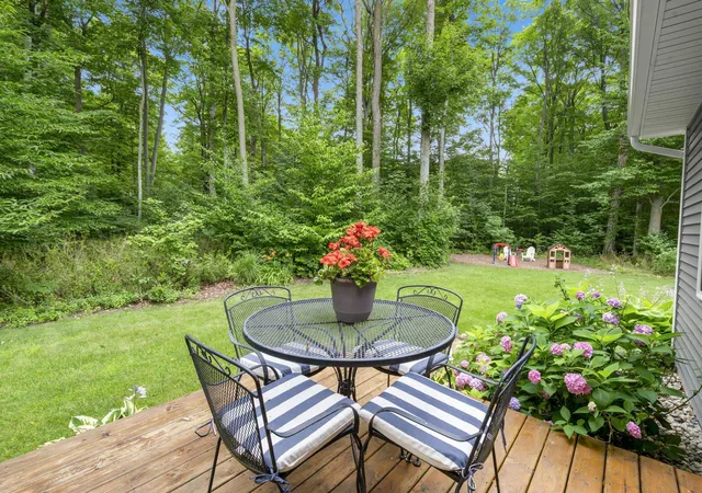 3rd image of 5404 Barney Rd, Traverse City, MI 49684 | MLS# 78080071015