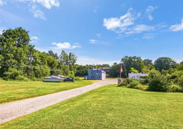 Photo 3 of House for sale at 1227 Water St, Port Huron, MI 48060 | MLS# 58050214721 | Listing updated on 2026-08-19
