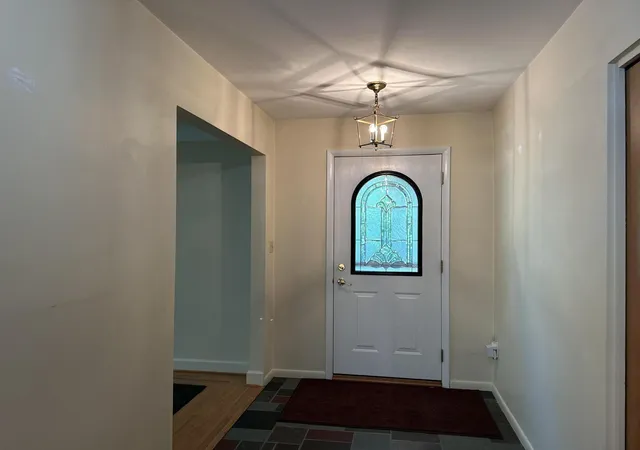 Photo 4 of Single family home for sale at 2631 N Maple Rd, Ann Arbor, MI 48103 | MLS# 81026035710 | Listing updated on 2026-09-10