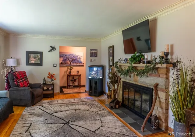 5th image of 17751 Mayfield St, Livonia, MI 48152 | MLS# 20261053829
